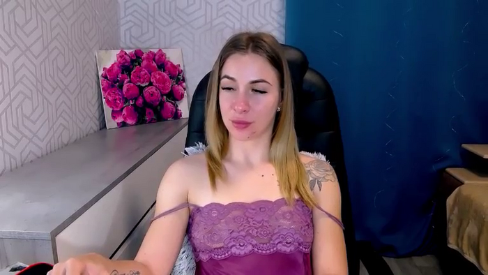 MeganNaughtyy