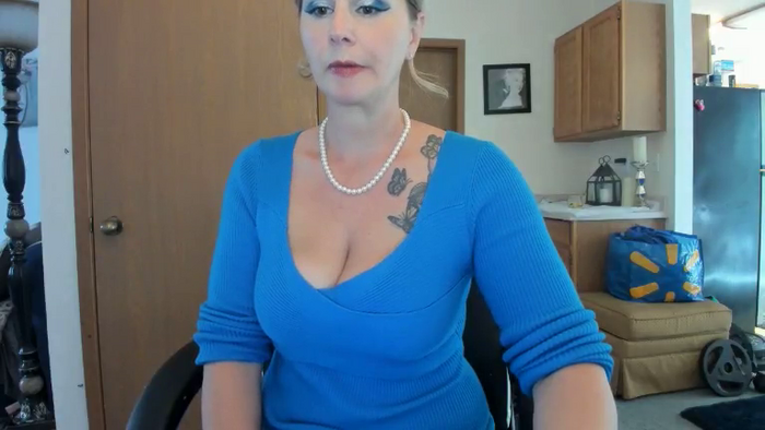 Hottyhousewife18