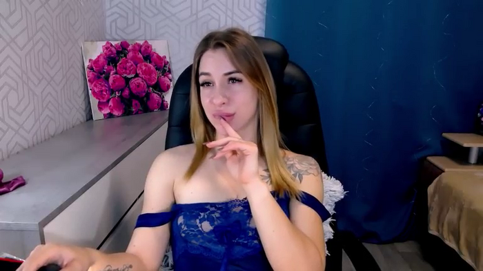 MeganNaughtyy