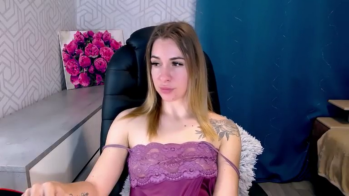 MeganNaughtyy
