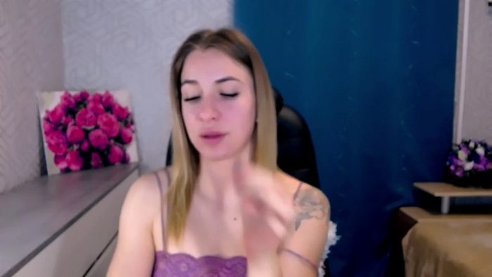 MeganNaughtyy