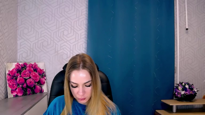 MeganNaughtyy