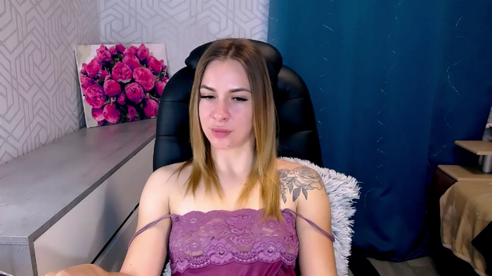 MeganNaughtyy