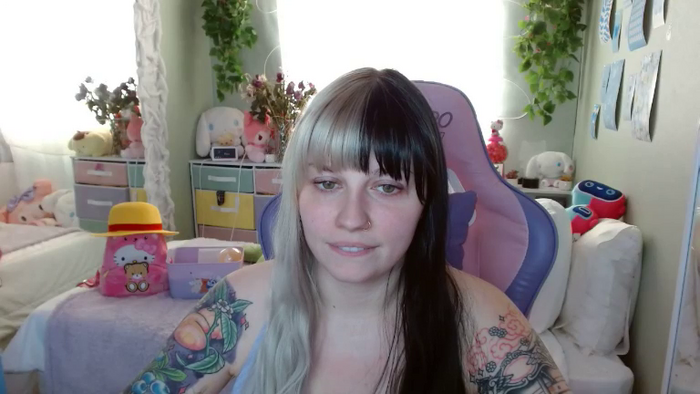 Angelina_Glass