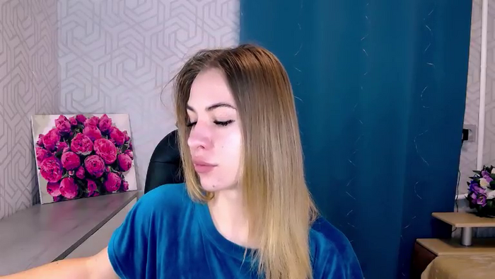 MeganNaughtyy