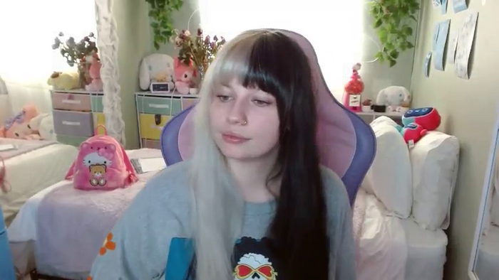 Angelina_Glass