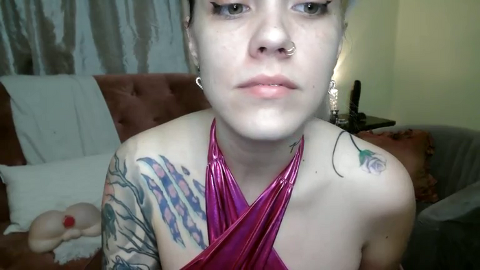 GoddessFoxxiSilk