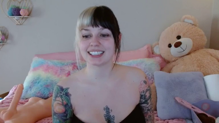 Angelina_Glass