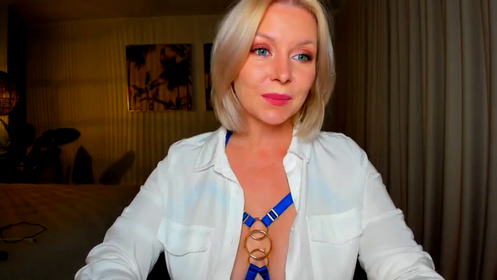 MsLindsayDevis