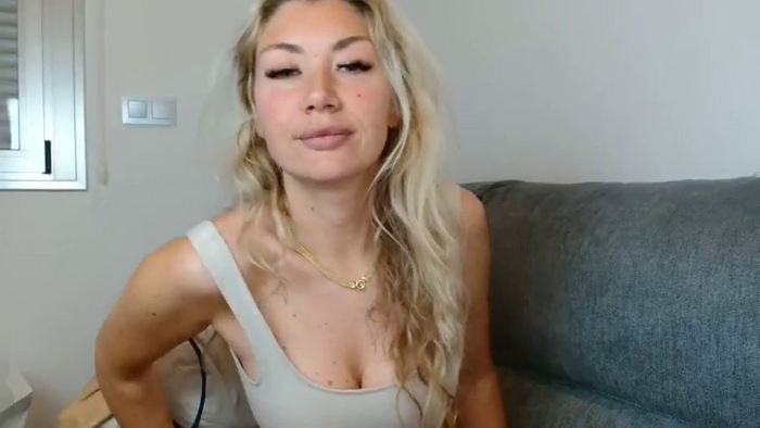 Photomodell69