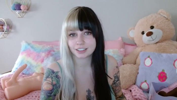 Angelina_Glass