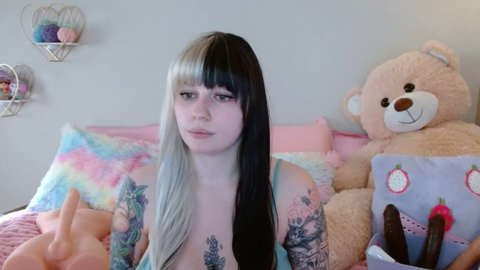 Angelina_Glass