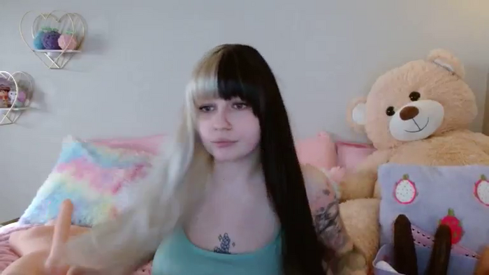 Angelina_Glass