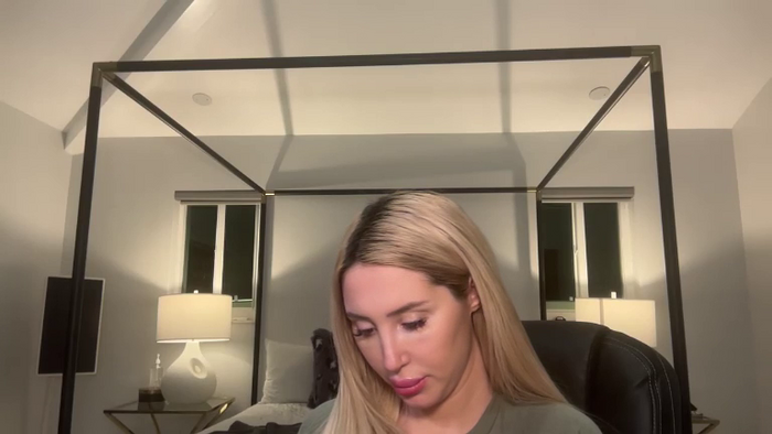 AmandaAndrewsxx