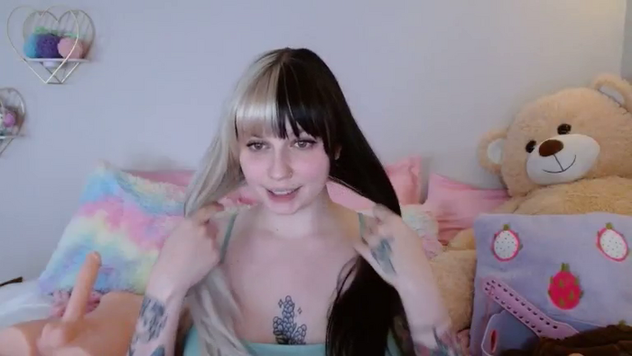 Angelina_Glass