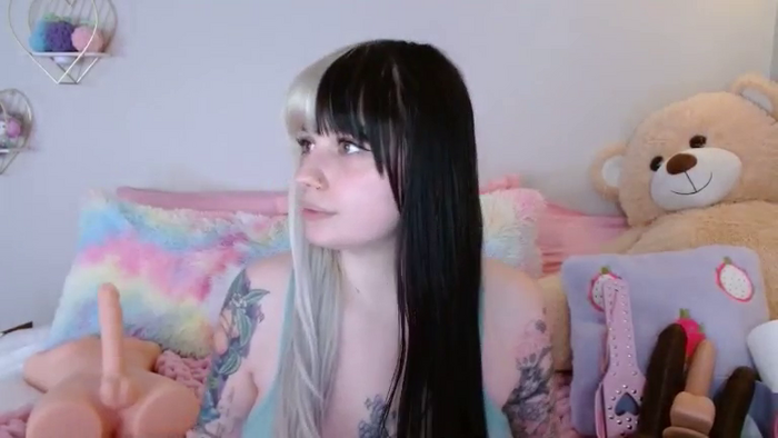 Angelina_Glass