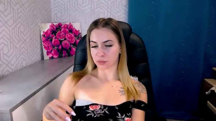 MeganNaughtyy