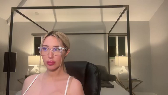 AmandaAndrewsxx