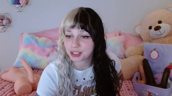 Angelina_Glass