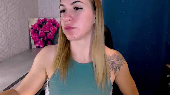 MeganNaughtyy