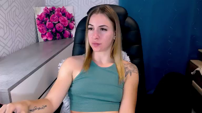 MeganNaughtyy