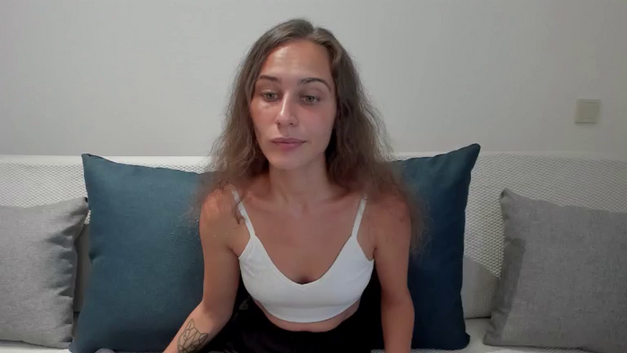 JuliaMoore18
