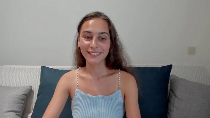 JuliaMoore18