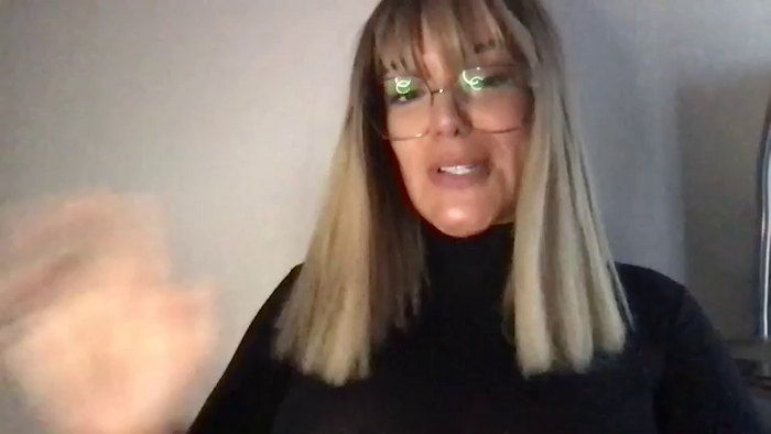 MistressLouUK