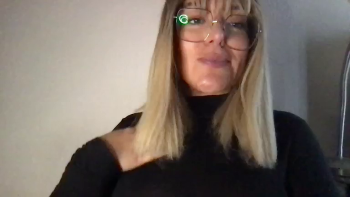MistressLouUK