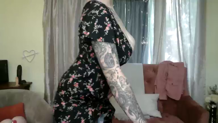GoddessFoxxiSilk