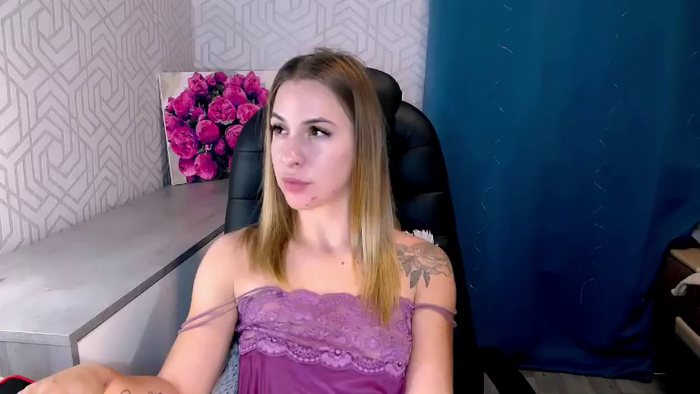 MeganNaughtyy