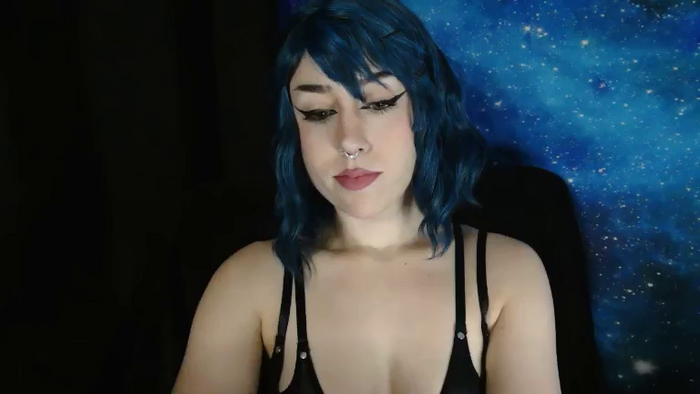 MissVikkiBlue