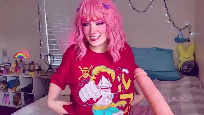 CurlyManeChloe