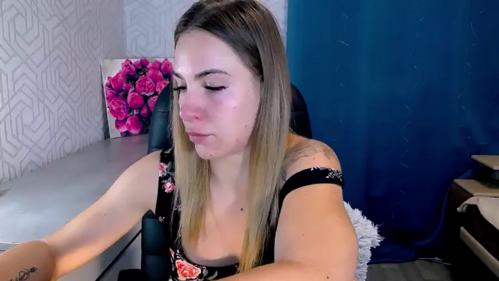 MeganNaughtyy