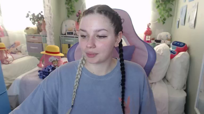 Angelina_Glass