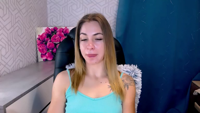 MeganNaughtyy