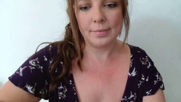 CurvyCourtneyUK