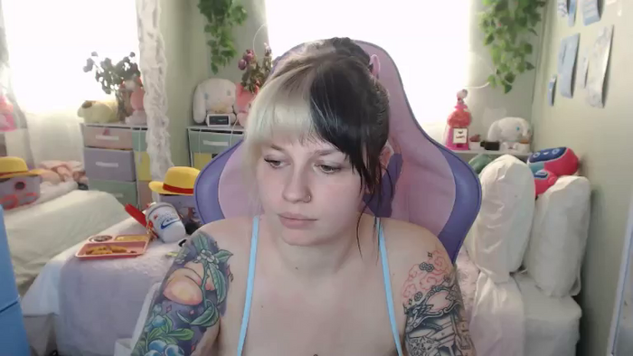 Angelina_Glass