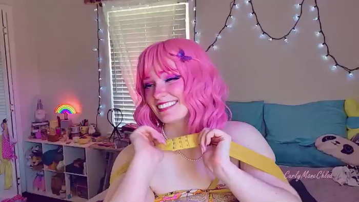 CurlyManeChloe