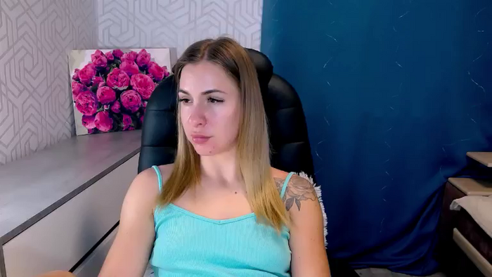 MeganNaughtyy