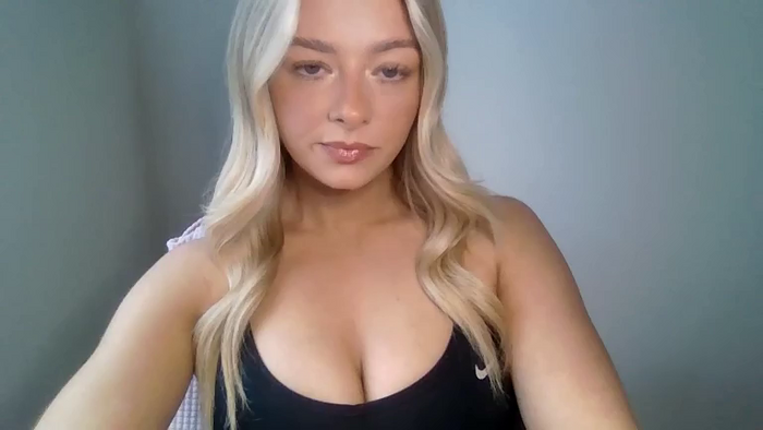 X_Zoey_UK