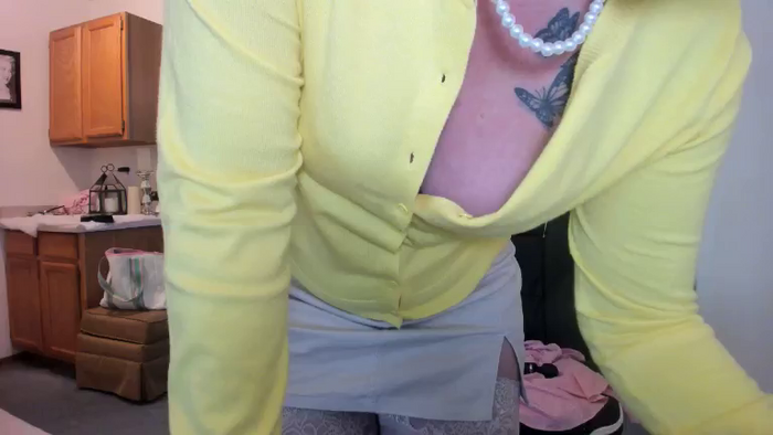 Hottyhousewife18