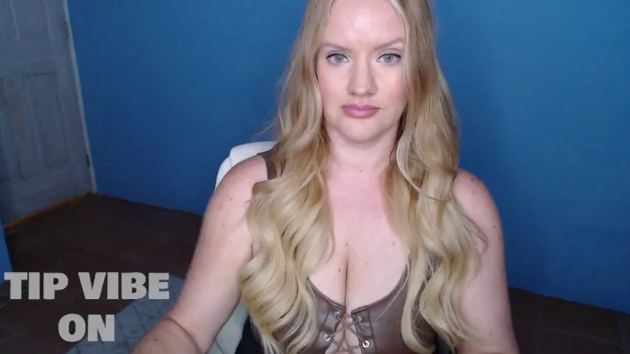QueenxChrissy