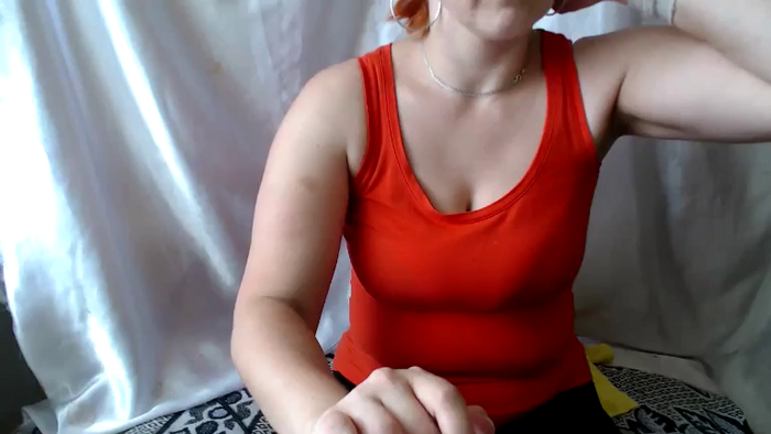 BettyGirlKiss