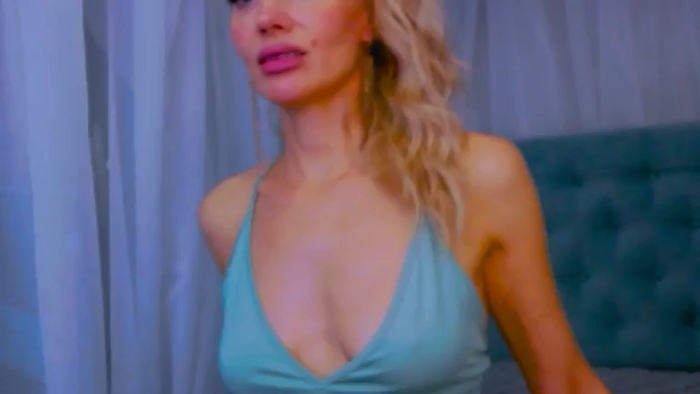 DahliaLay