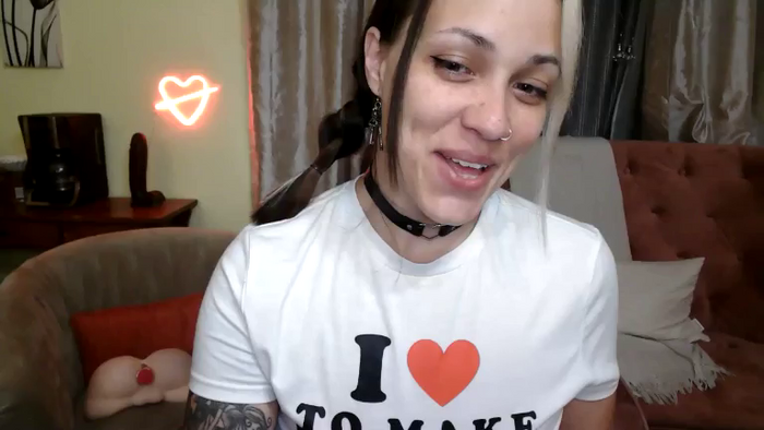 GoddessFoxxiSilk