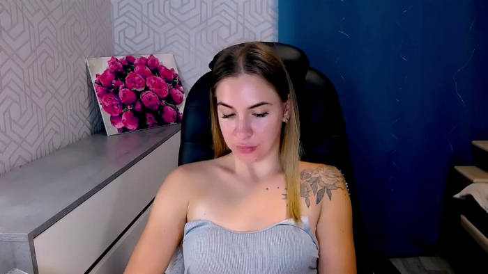 MeganNaughtyy