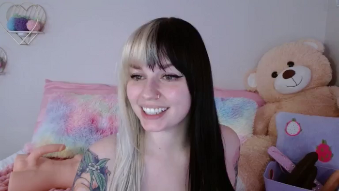 Angelina_Glass