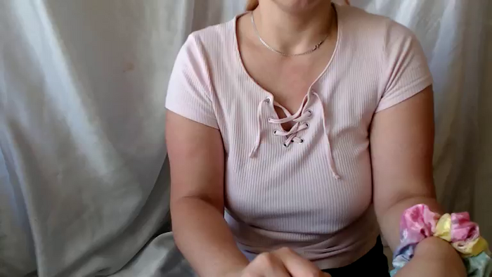 BettyGirlKiss