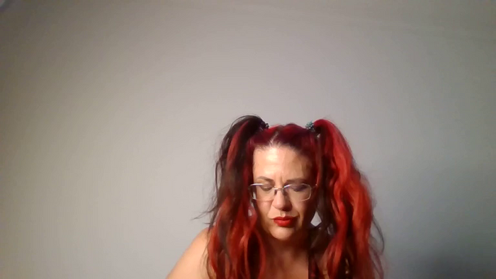 KinkyCorina